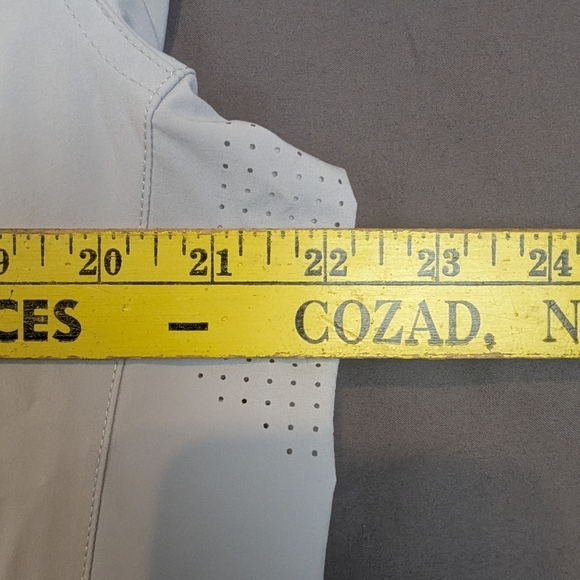 Ascend Hiking Ng Button Down Shirt Large In Light Gray Excellent Condition - Picture 13 of 14